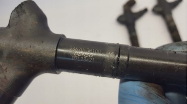 Форсунка паливна Denso 236700R100 ціна, від 198.59 USD