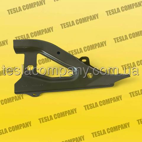 1487695S0A Tesla Кронштейн кріплення крила переднього лівого, передній