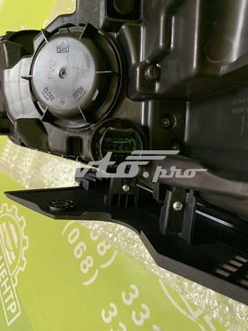 92102D4140 Hyundai/Kia Основна фара - вставка