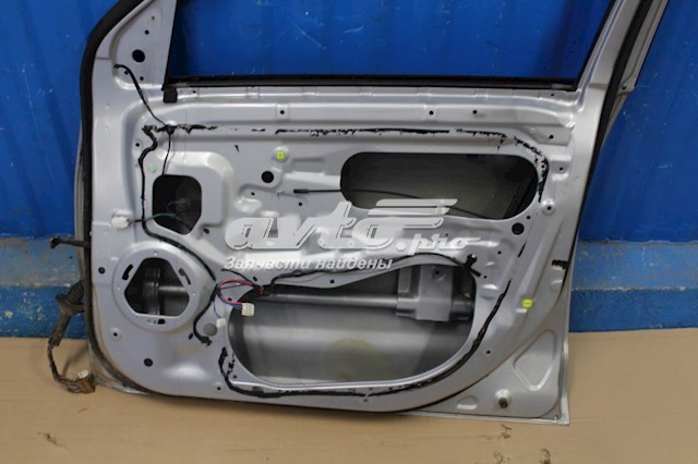 Пасажирські передні двері на Mitsubishi Outlander II XL CWW