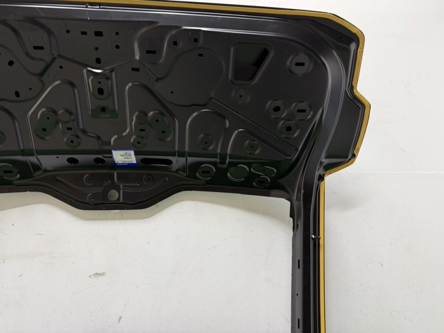 П'яті двері Volvo 32384267 ціна, від 443.41 USD