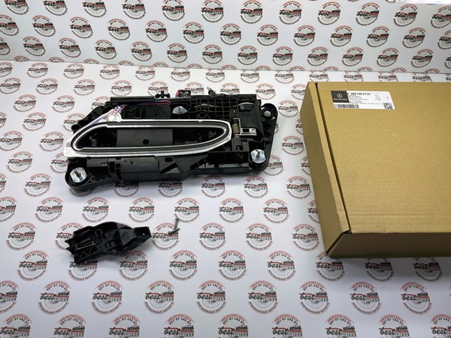 A0997602705 Mercedes Тримач зовнішньої ручки дверей, передньої лівої
