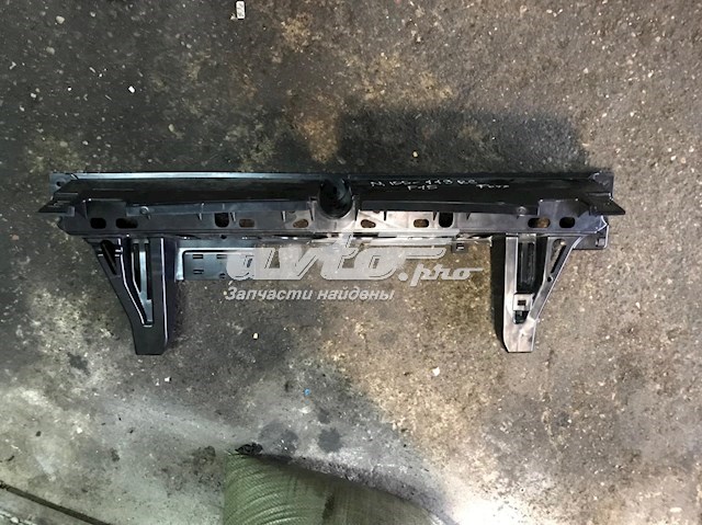 7294391 BMW Кронштейн бампера заднього, центральний
