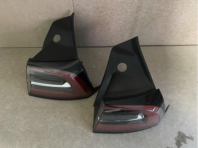  Tesla Motors 107740000B