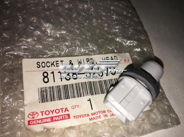 8113852570 Toyota цоколь (патрон лампочки покажчика поворотів)