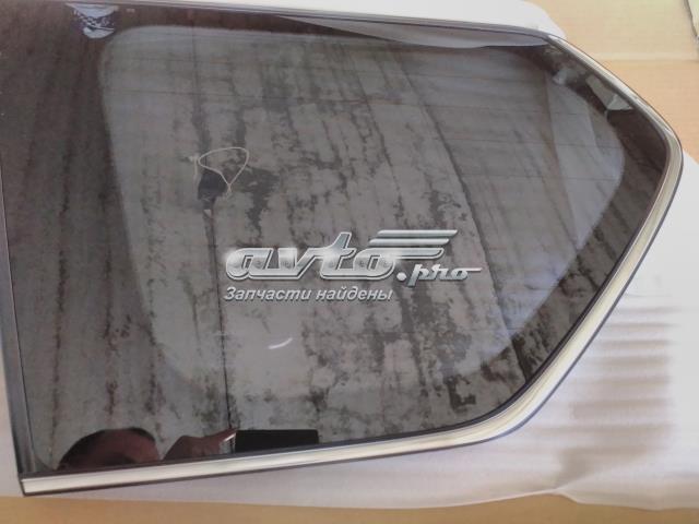 Скло багажного відсіку, ліве 6272060D80 Toyota