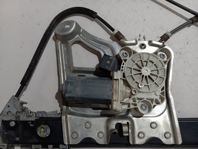 A2207202346 Mercedes Підйомник механічний вітрового скла