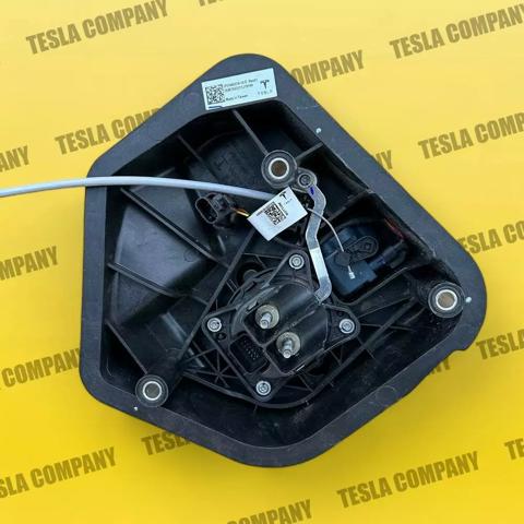 Порт зарядки 149037410E Tesla