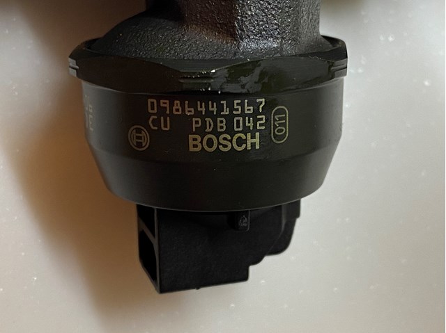 Купити 0414720312 Bosch Форсунка дизельна в зборі, розпилювач + тримач