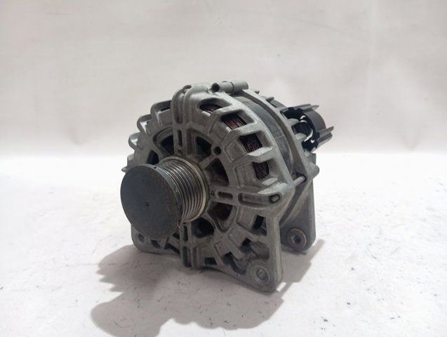 Купити 231001423R Renault (RVI) Генератор