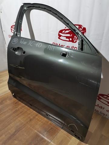 Двері праві передні 32228849 Volvo