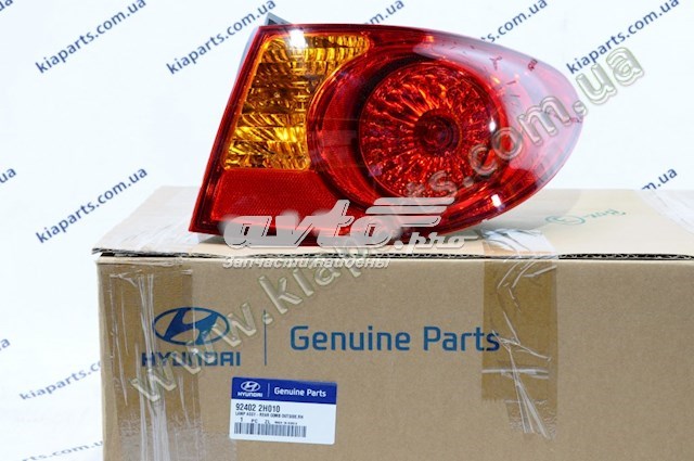 Фара задня права зовнішня Hyundai/Kia 924022H010
