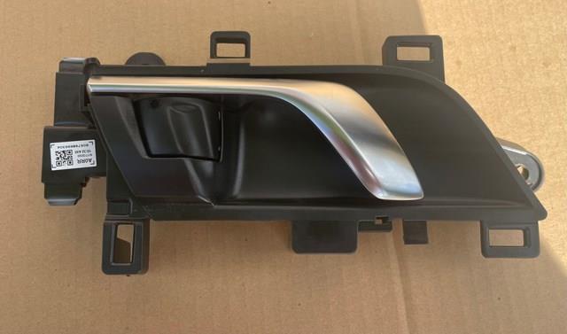 72120TVAA01ZA Honda Ручка передньої двері внутрішня права