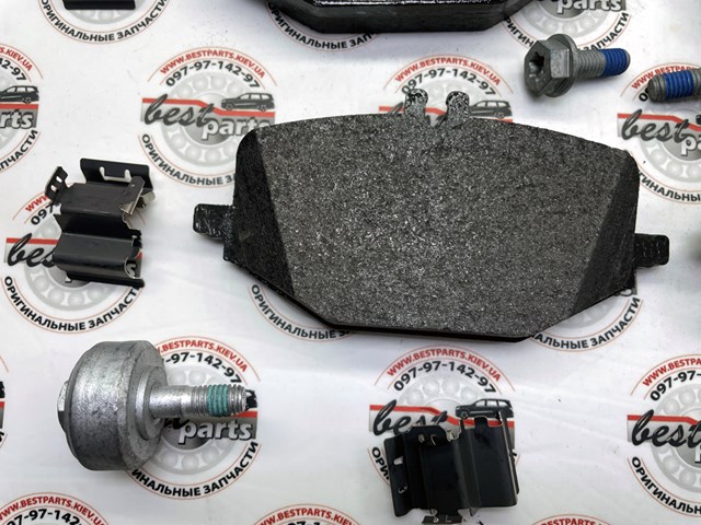 Задні дискові колодки Mercedes A000420380564
