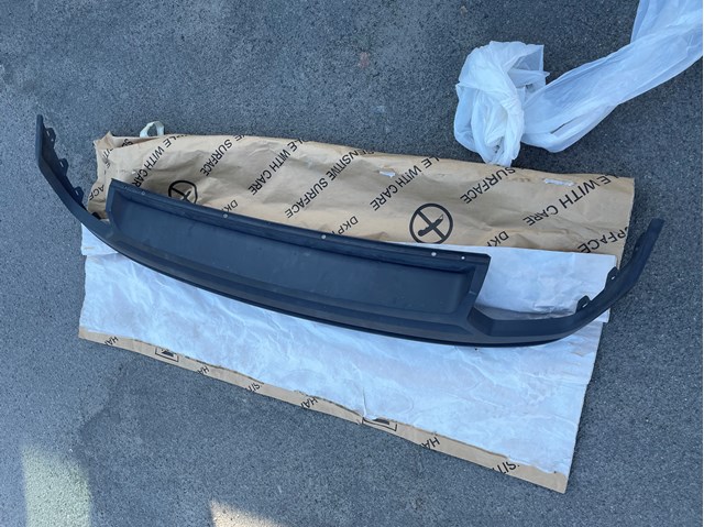 Дефлектор заднього бампера VAG 760807482J9B9 ціна, від 457.54 USD