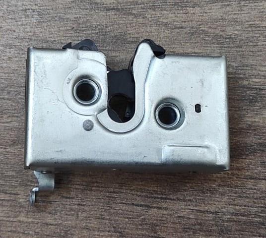 Замок передньої двері, лівої Kemp 77644601 ціна, від 12.67 USD