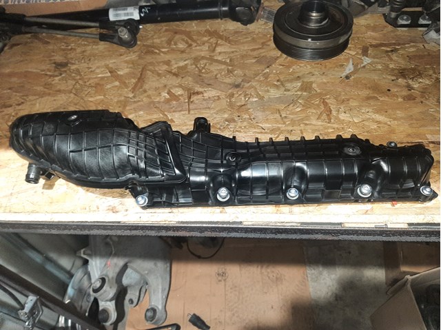 11615B3F937 BMW Колектор впускний, лівий