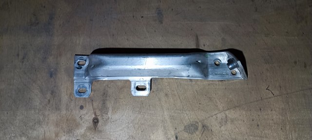 715889408 BMW 