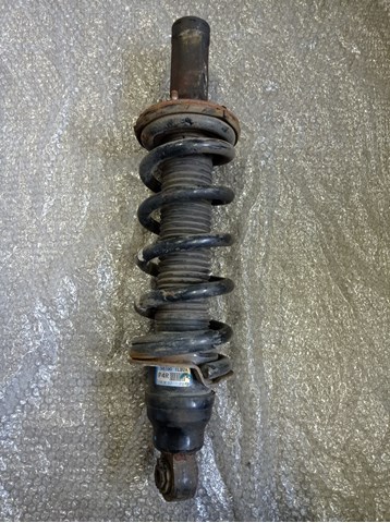 E61001LB7A Nissan/Infiniti Амортизатор передньої підвіски