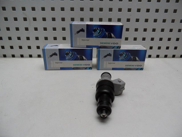 Форсунка паливна Continental/Siemens VAZ6238 ціна, від 11.88 USD