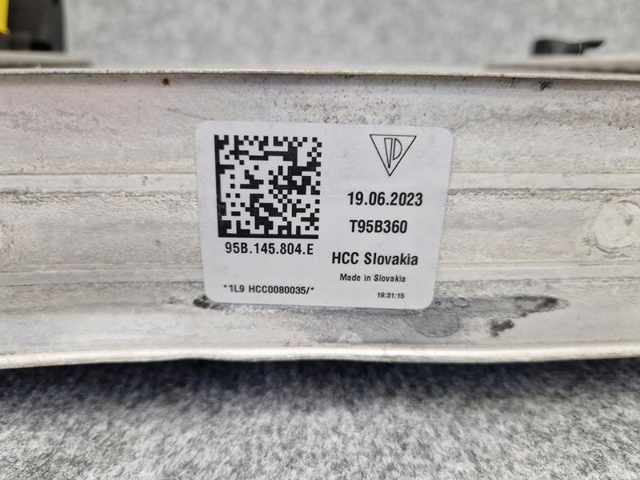 95B145804E Porsche 