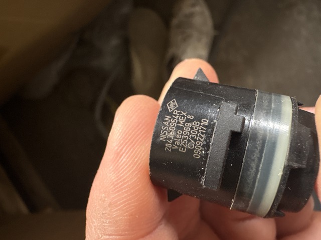 Купити 284380954R Nissan/Infiniti 