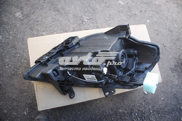 26060EM30A Nissan/Infiniti Фара дальнього світла в зборі
