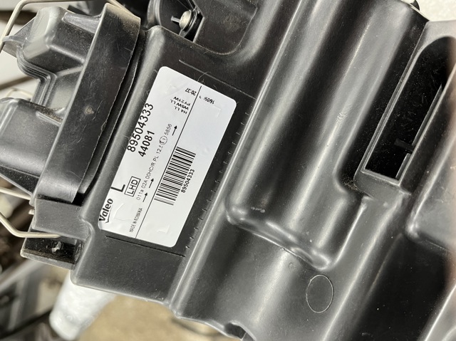 Фара VALEO 44081 ціна, від 68.69 USD