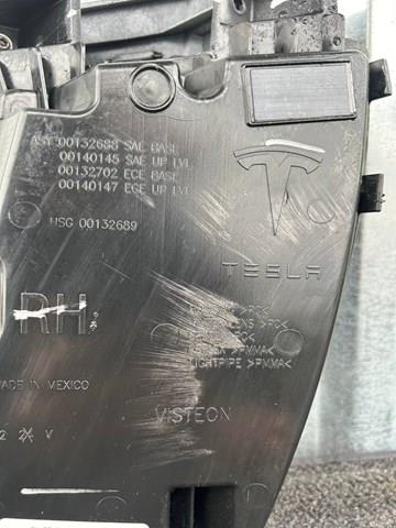 102401700A Tesla 
