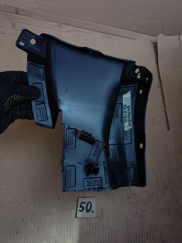 149374200A Tesla Motors Кронштейн бампера переднього, правий
