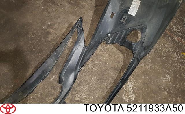 5211933A50 Toyota Бампер передній в зборі