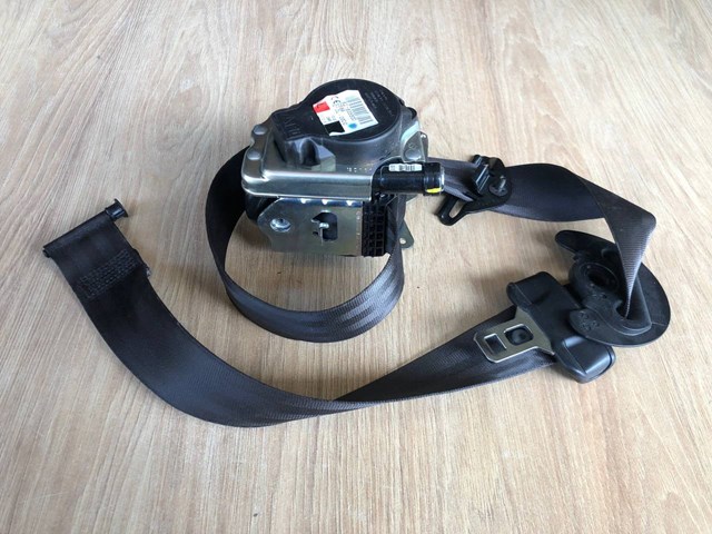 LR057427 Land Rover Пасок безпеки передній лівий