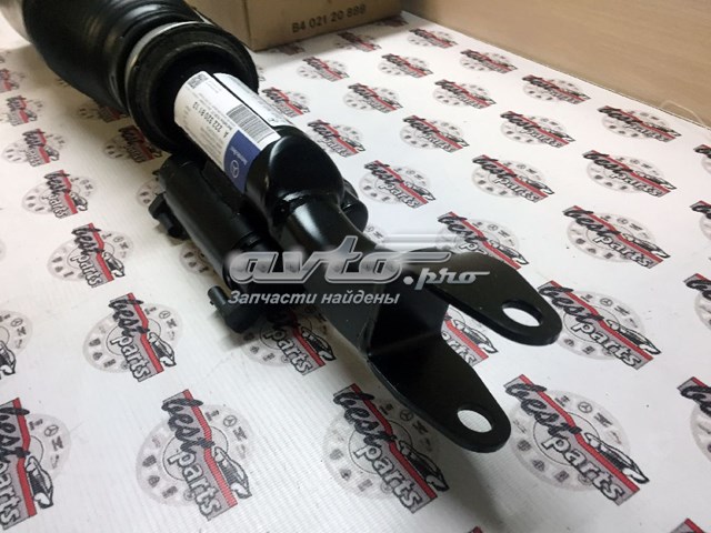 Стійка передня, ліва Mercedes A222320811380