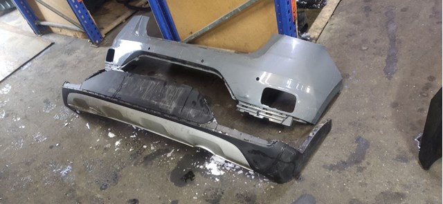 Задній бампер 86610K2020 Hyundai/Kia
