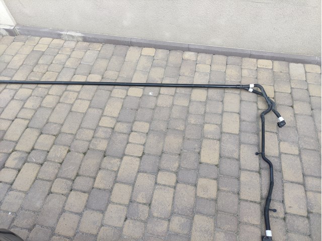 107757800E Tesla 