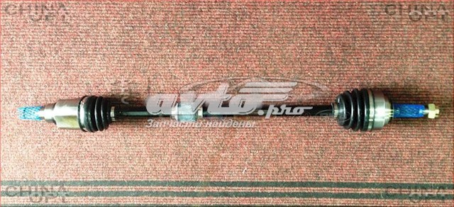 Піввісь права 1401099180 Geely