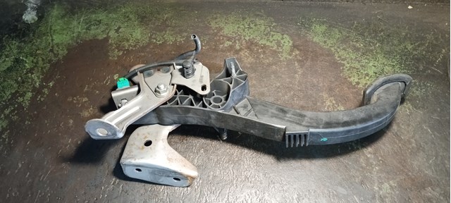 Педаль зчеплення на Renault Scenic II JM0, JM1