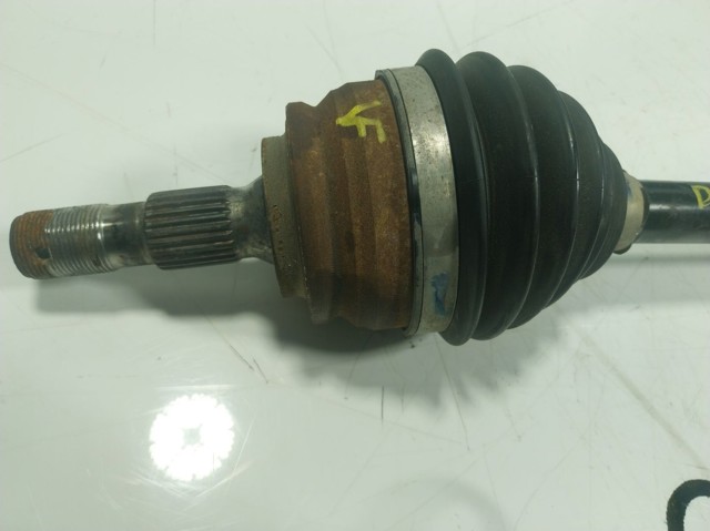 Піввісь передня ліва Peugeot/Citroen 9825391080