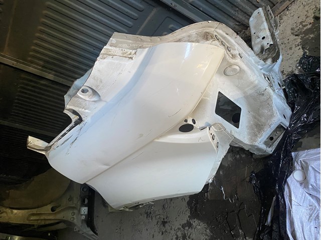 Купити LR054609 Land Rover Крило заднє ліве