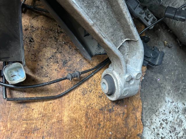  Mercedes A1673520200 ціна, від 180.54 USD