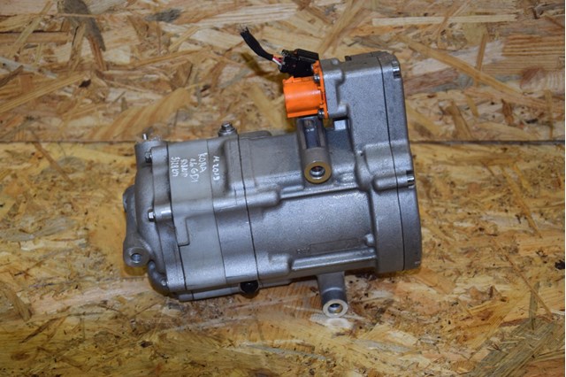 97701CM000 Hyundai/Kia Компресор холодоагенту