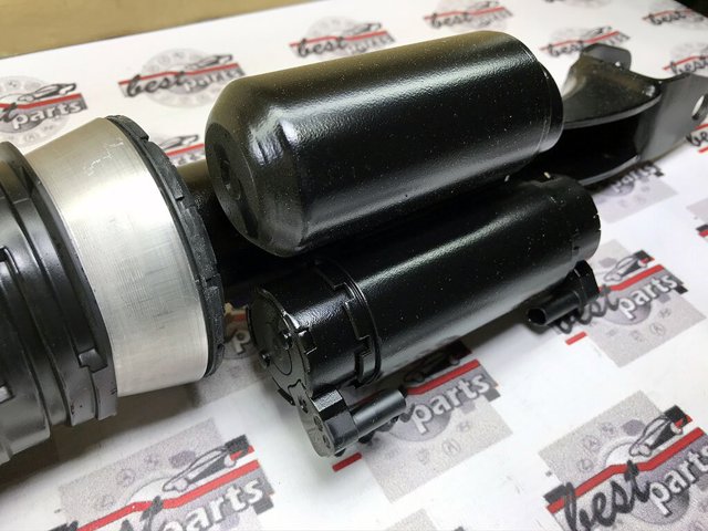 Стійка передня права Mercedes A2223208401