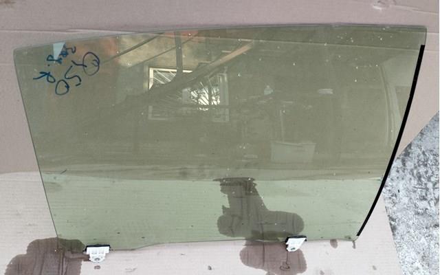 823006HE0A Nissan/Infiniti Скло задньої двері правої