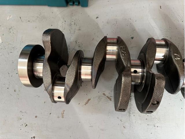 11212212762 BMW Колінвал двигуна