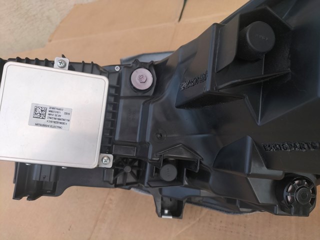 Фара права 33100TYAA01 Honda