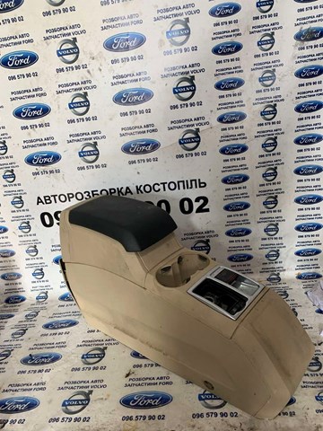  Консоль центральна панелі керування Ford C-Max 