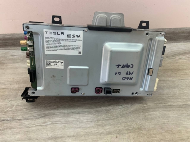 Купити 177500090L Tesla 