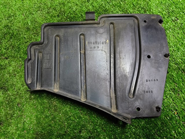 Купити MR479040 Mitsubishi 