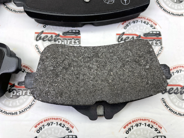 Купити A000420870490 Mercedes Задні колодки