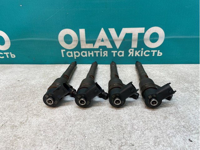Паливні форсунки 95517501 Opel